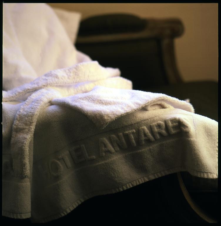 Hotel Antares & Spa Онфлёр Экстерьер фото